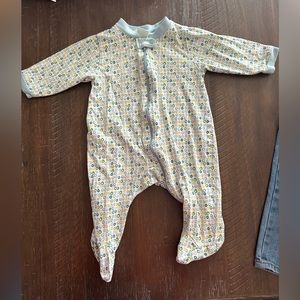 0-3 month circle zip front sleeper